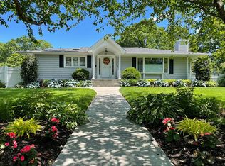 275 Cambon Ave, Saint James, NY 11780