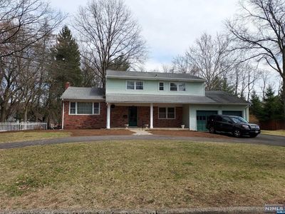 338 Queens Ct, Ridgewood, NJ, 07450