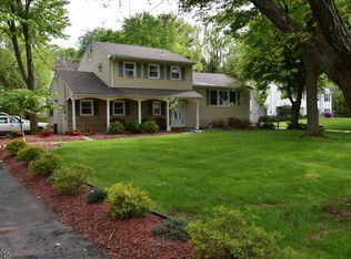 101 Mount Pleasant Ave, Edison, NJ 08820