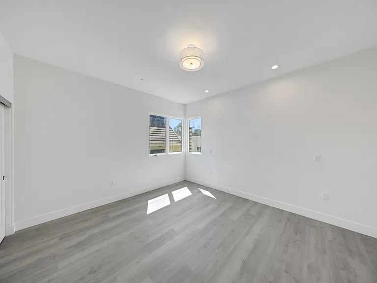 973 E Del Mar Blvd #104 — Photo 17