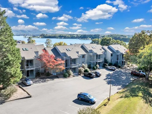 120 Sailors Cove Dr Unit 1308, Moneta, VA 24121