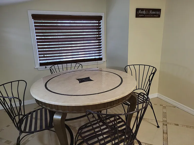 232 Cypress St #2 — Photo 7