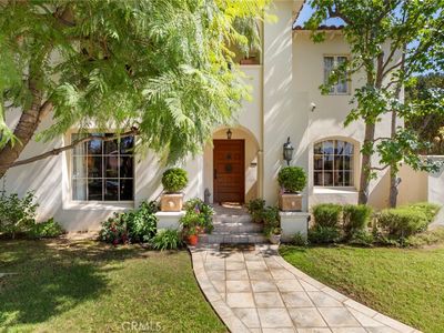 1811 N Flower St, Santa Ana, CA, 92706