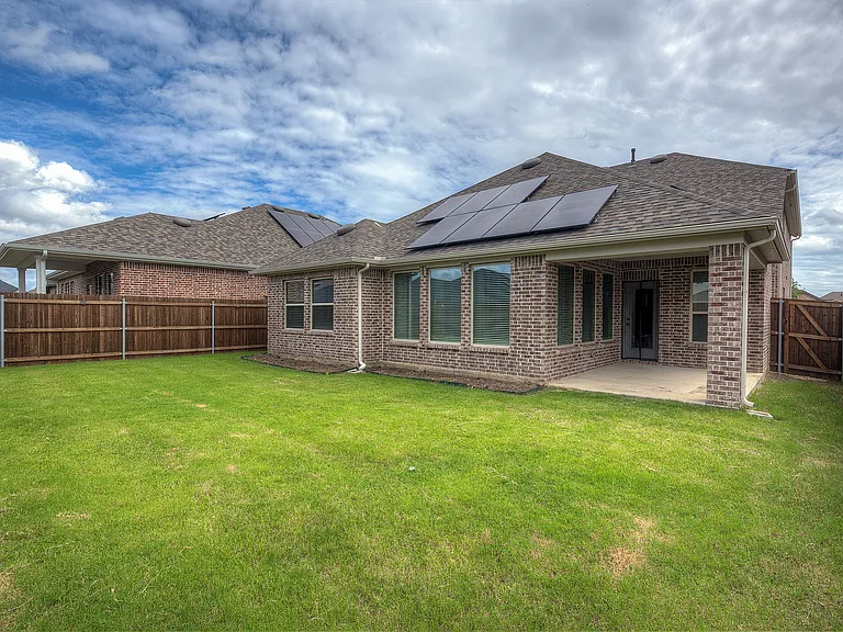 1817 Arbor Dr — Photo 18