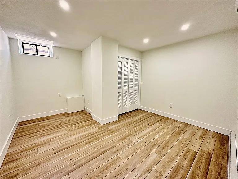 128 Webster St #A — Photo 11
