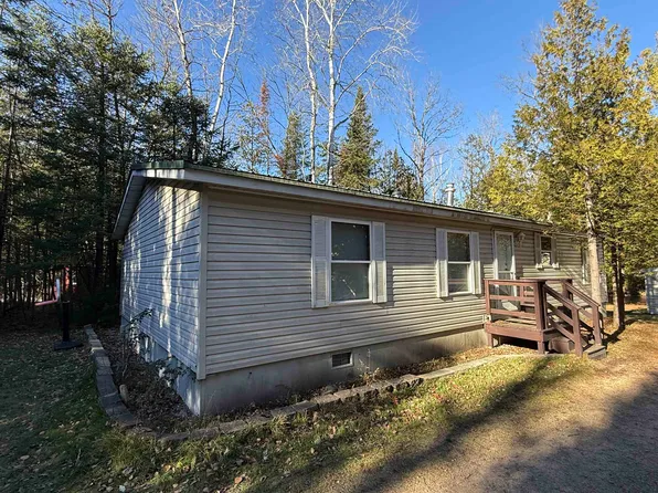 5031 Flatrock Heights Ln, Cecil, WI 54111