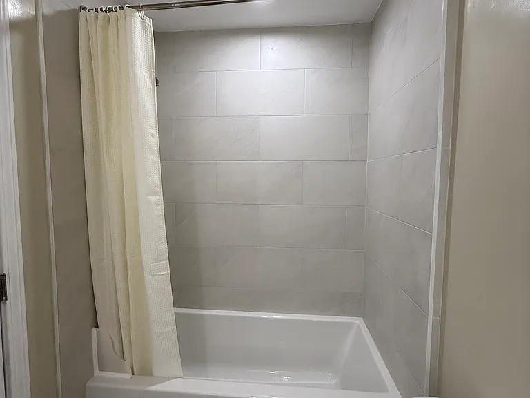 571 Freeport St #3 — Photo 1