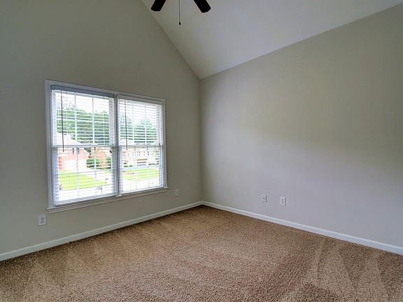5th image of 1502 Grace Meadows Ln SE