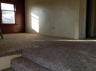 152 S Madison St #B, Nappanee, IN 46550