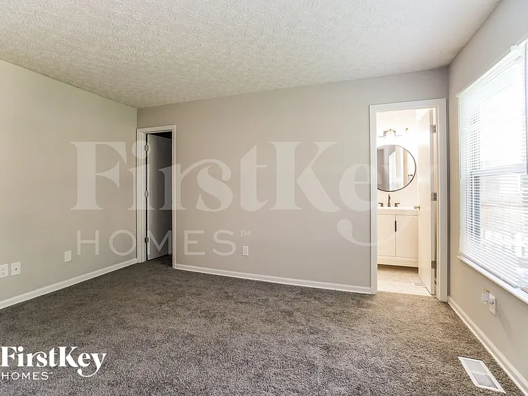 2333 Hunterstown Dr — Photo 10