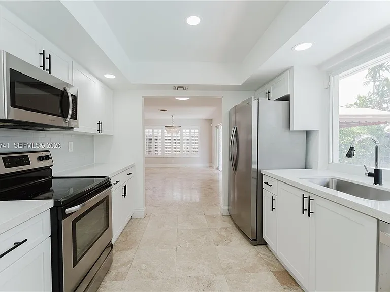 2101 NE 63rd St — Photo 5