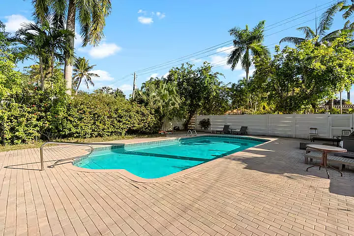 1134 Harrison St — Photo 31