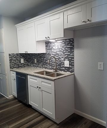 2nd image of 6126 Thunder Dr