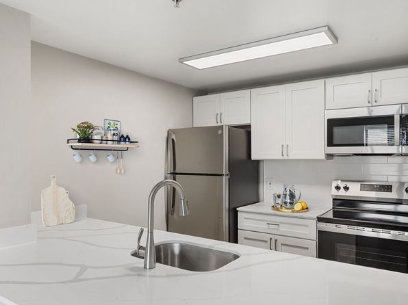 30 Cattano Ave APT 304