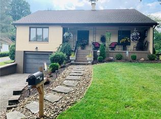 2386 Brian Ln, Hermitage, PA 16148