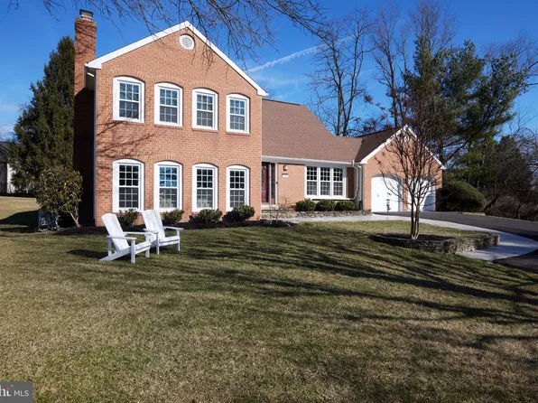 14525 Carona Dr, Silver Spring, MD 20905