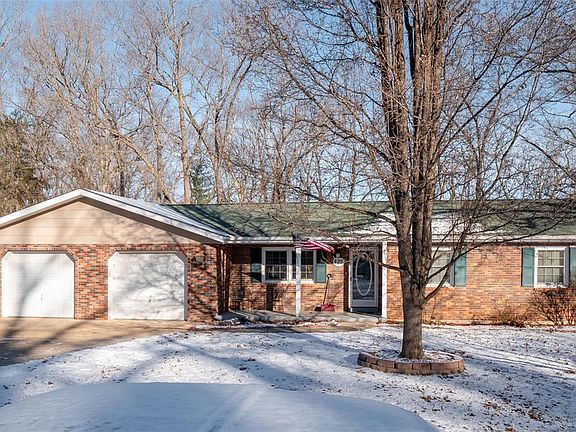 2nd image of 427 Hillcrest Dr