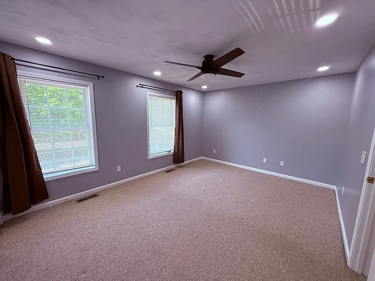 608 Stone St — Photo 5