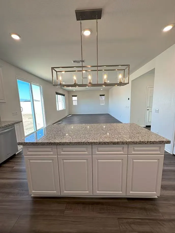 Building Photo - 7683 Sweet Ranch Cir