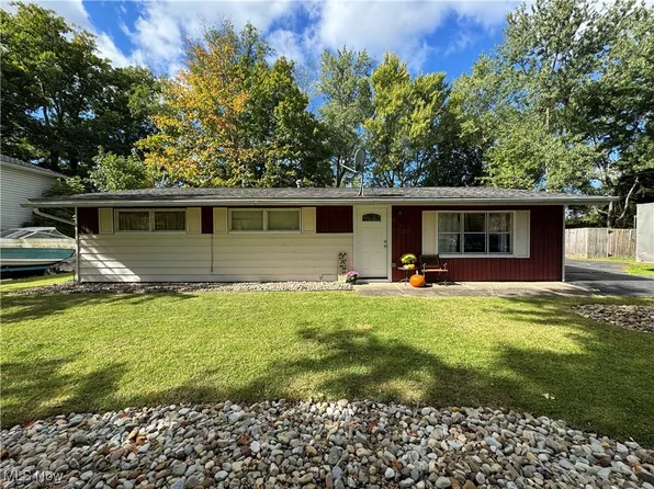 9515 Nita Ln, Streetsboro, OH 44241