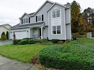 7 Teldridge Dr, Saratoga Springs, NY 12866