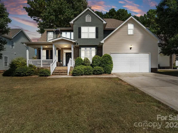 1636 Beacon Hill Ct, Rock Hill, SC 29730