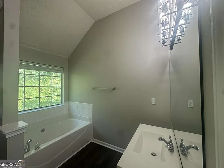 7467 Petunia Dr — Photo 21