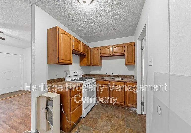 511 Pecan Valley Dr — Photo 5
