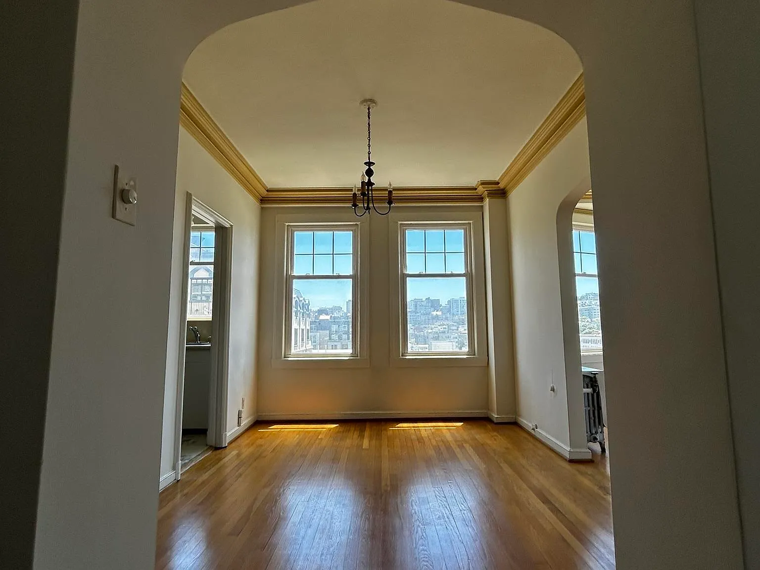 2701 Van Ness Ave APT 507 - Photo 11