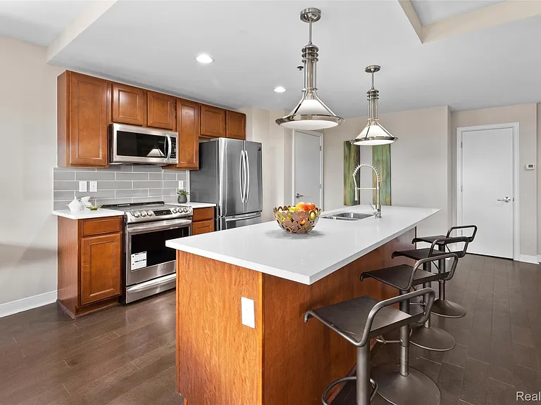 525 W Lafayette Blvd #21B — Photo 9