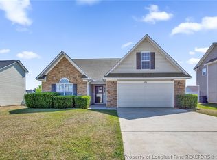 189 Bennington Dr, Raeford, NC 28376