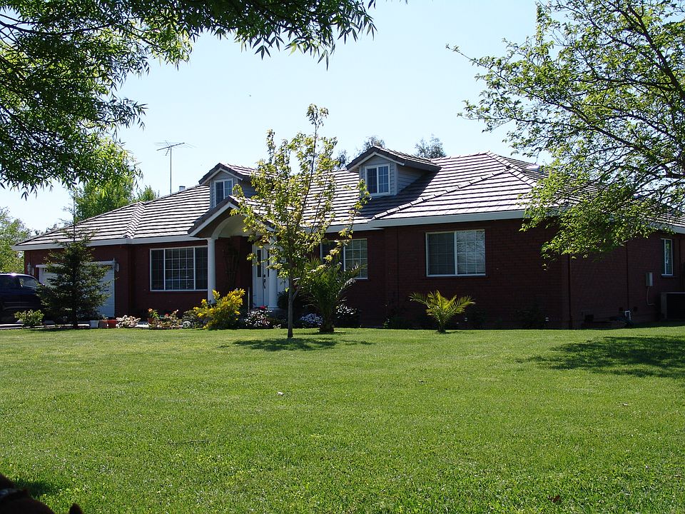 2nd image of 3030 Amoruso Way