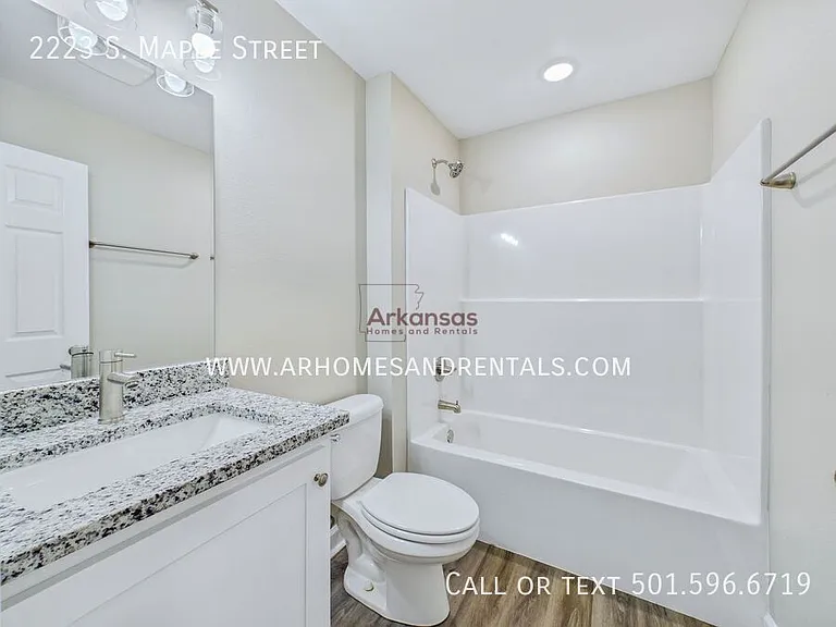 2223 S Maple St — Photo 7
