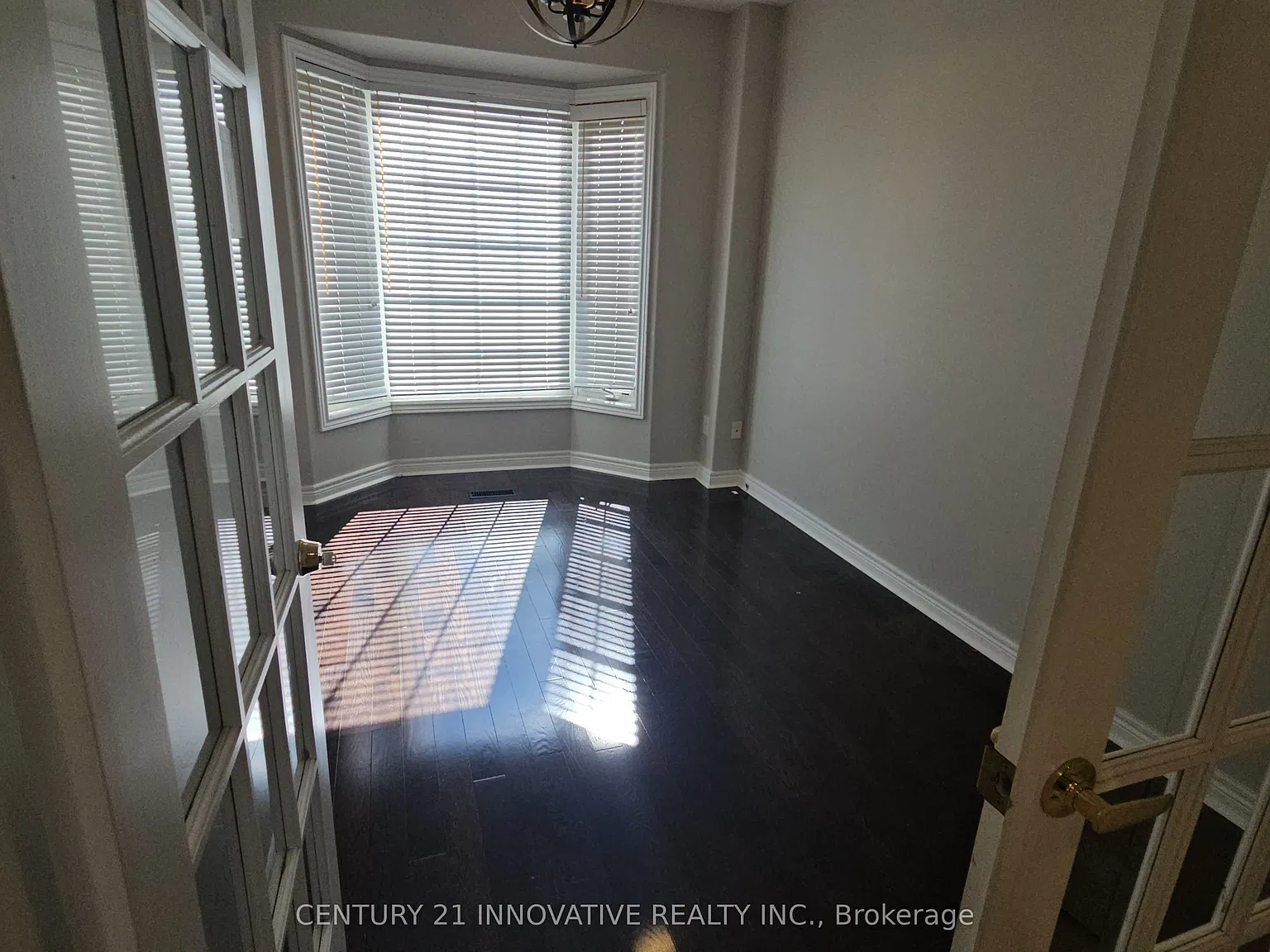 4 bed, $4,700 — Photo 4