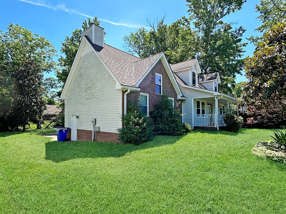 110 Beechbrook Ct
