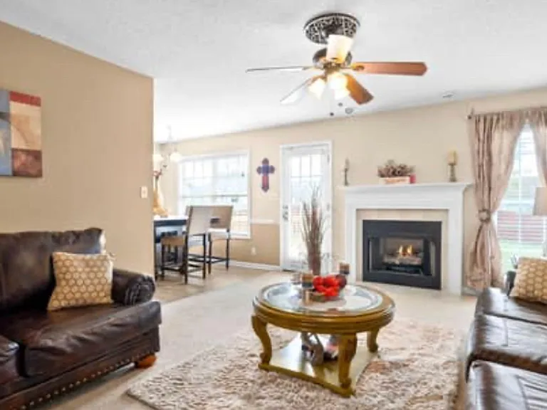 3404 Bradfield Dr — Photo 6
