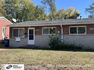 3956 Sims Ave, Saint Ann, MO 63074