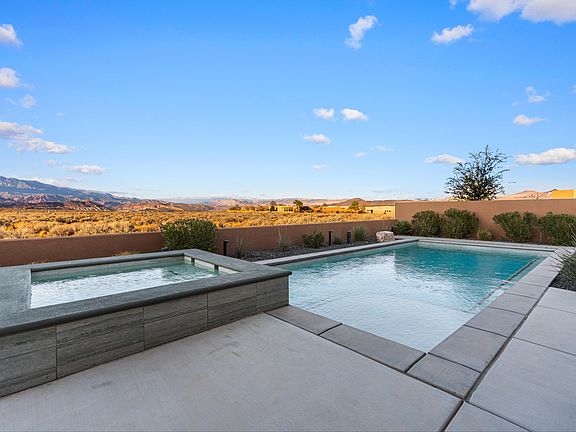 4th image of 5446 W Copper Cliffs Way