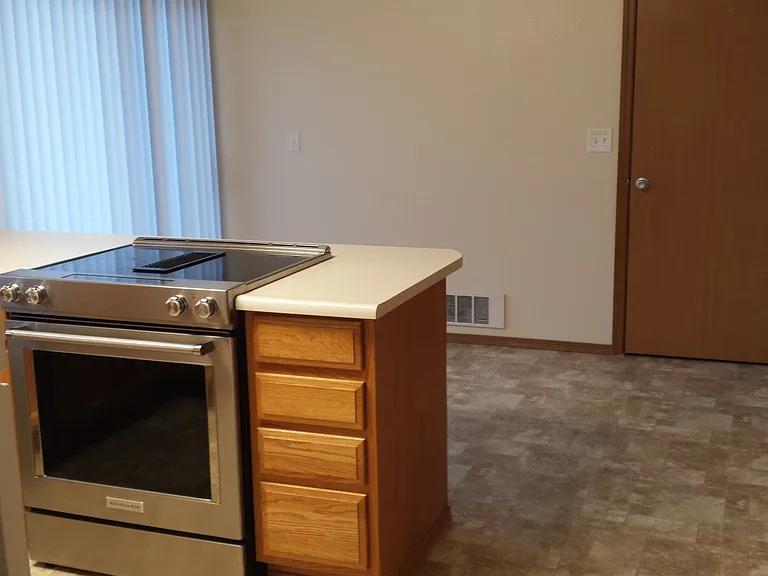 Highland Crest 730 — Photo 20