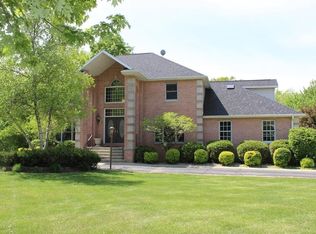 4815 Riverside Ct NE, Cedar Rapids, IA 52411