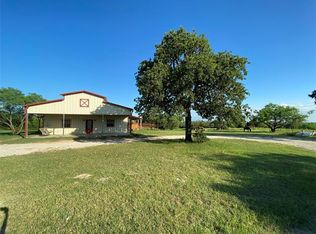 558 Wigwam Rd, Bowie, TX 76230