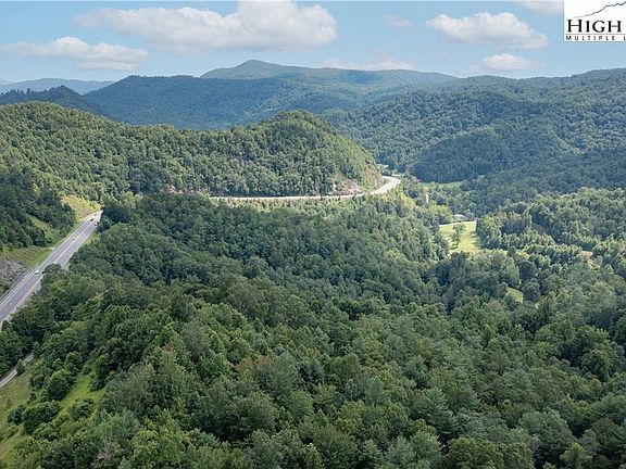 4th image of 4231 Blowing Rock Boulevard