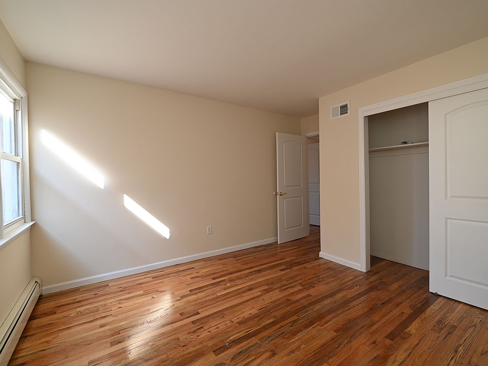1st image of 1818 Avenue V #2