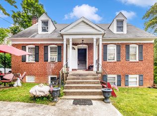 908 Prospect St #4, Takoma Park, MD 20912