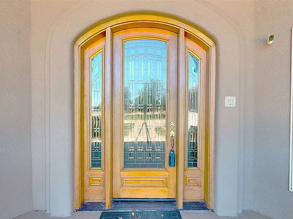5th image of 1875 Los Pueblos St