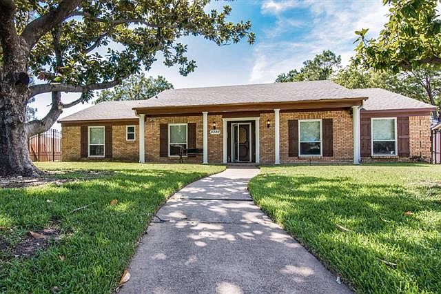 1st image of 3320 Brookhaven Club Dr