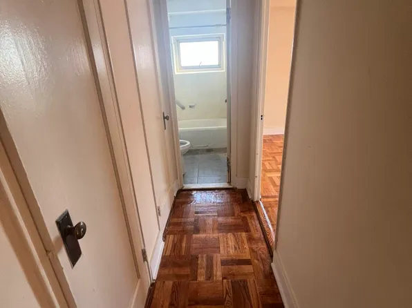 189-04 64th Avenue image 6 of 8