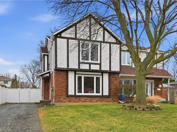 4205 Highland Park Dr, Lincoln, ON L3J 0K3