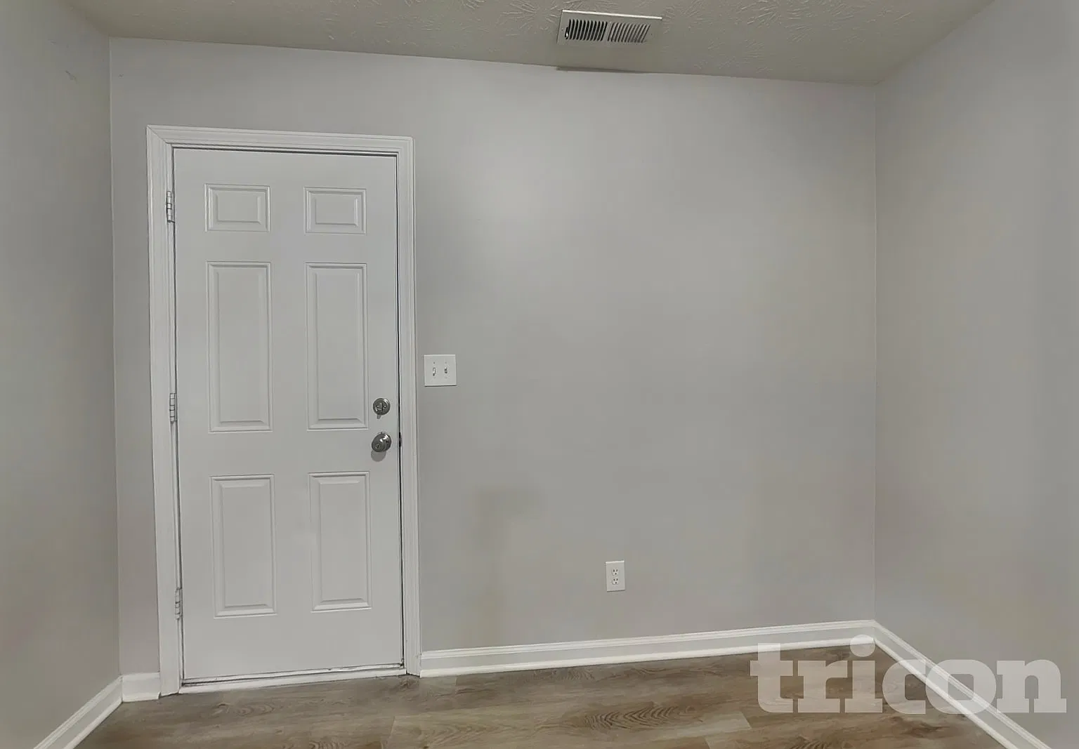 2437 Middle View Drive Columbus IN — Photo 4