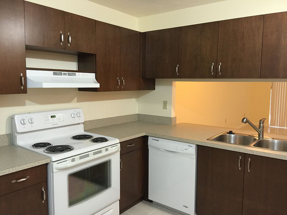 1st image of 100 NW 76th Ave APT 102
